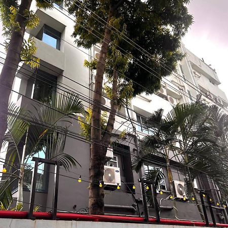 Hotel Mayfair Tower Calcutta Exterior foto